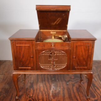 Brunswick 1920's Model S "York" Phonograph