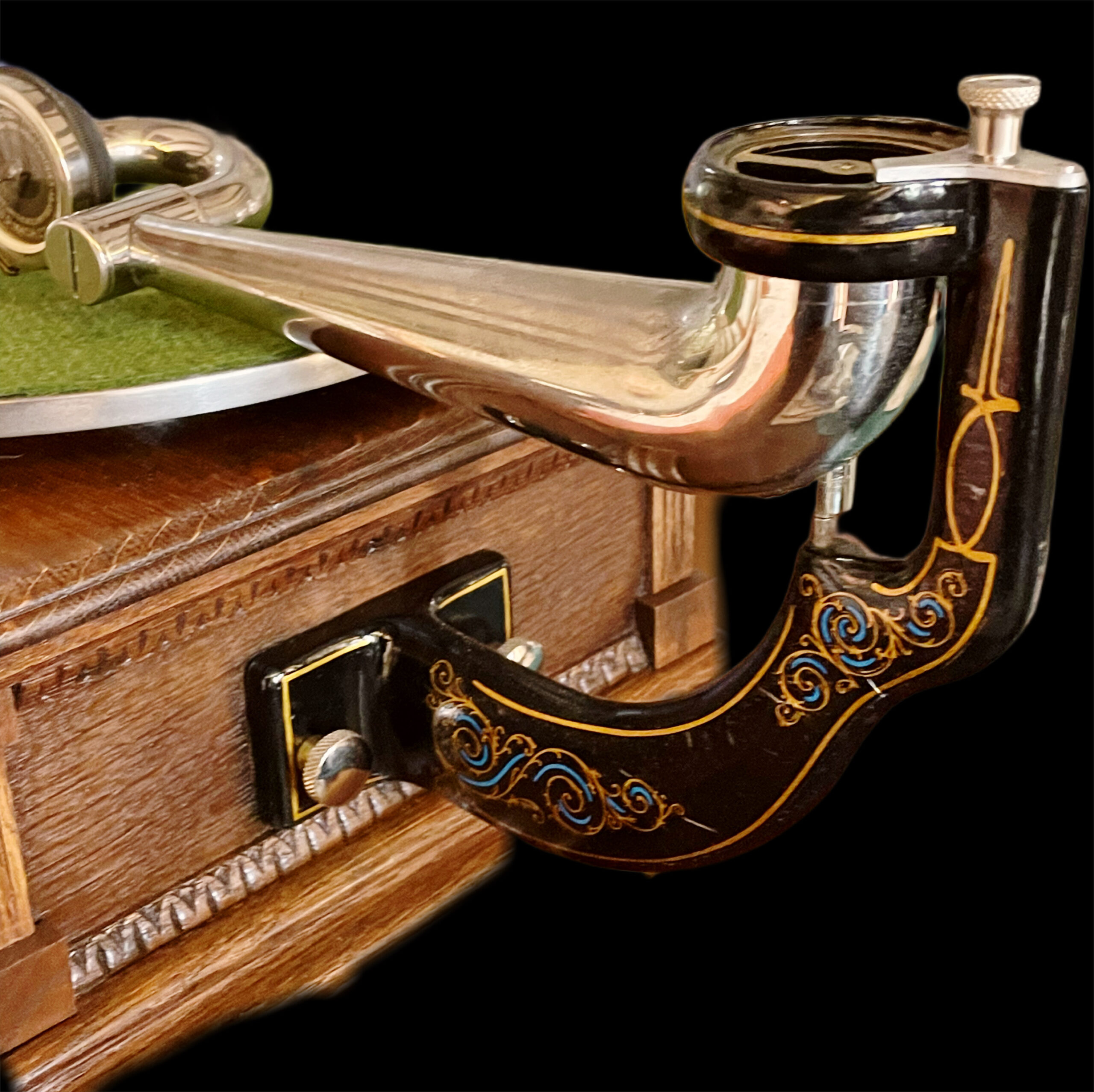 Victor "M" Phonograph - Image 9