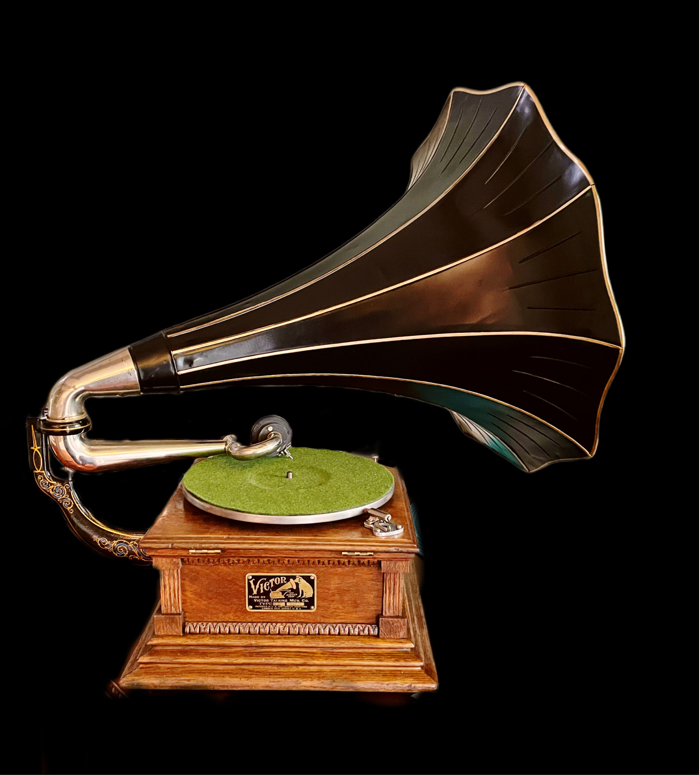 Victor "M" Phonograph - Image 2