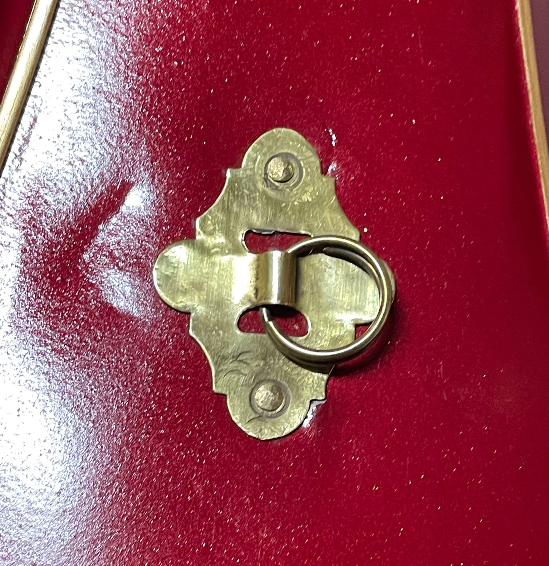 Beautiful Burgundy Horn with Gold Trim - Image 5