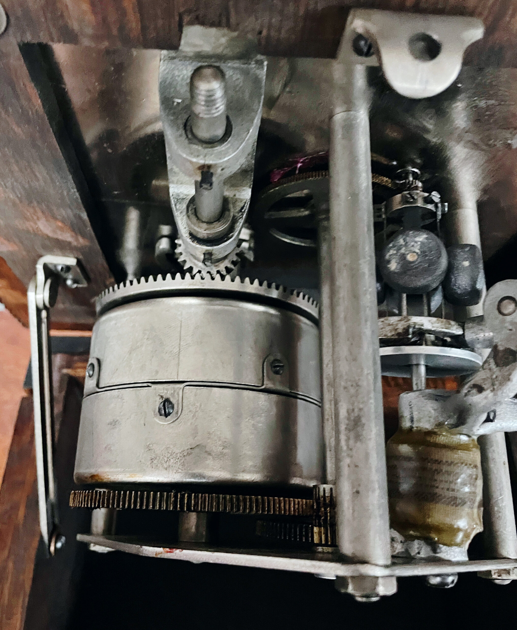 Columbia AH Disc Phonograph (Early Model) - Image 11