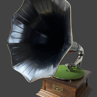 Victor "M" Phonograph